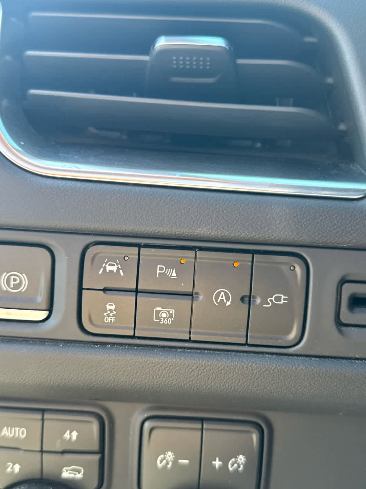 Used 2022 Chevrolet Tahoe RST w/ Luxury Package image 23