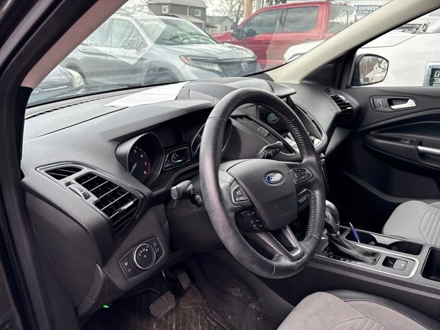 Used 2019 Ford Escape Titanium image 9