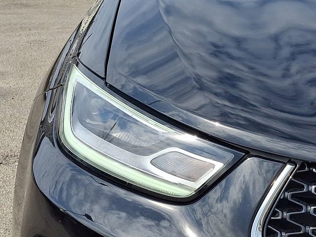 Used 2025 Chrysler Pacifica Select image 9