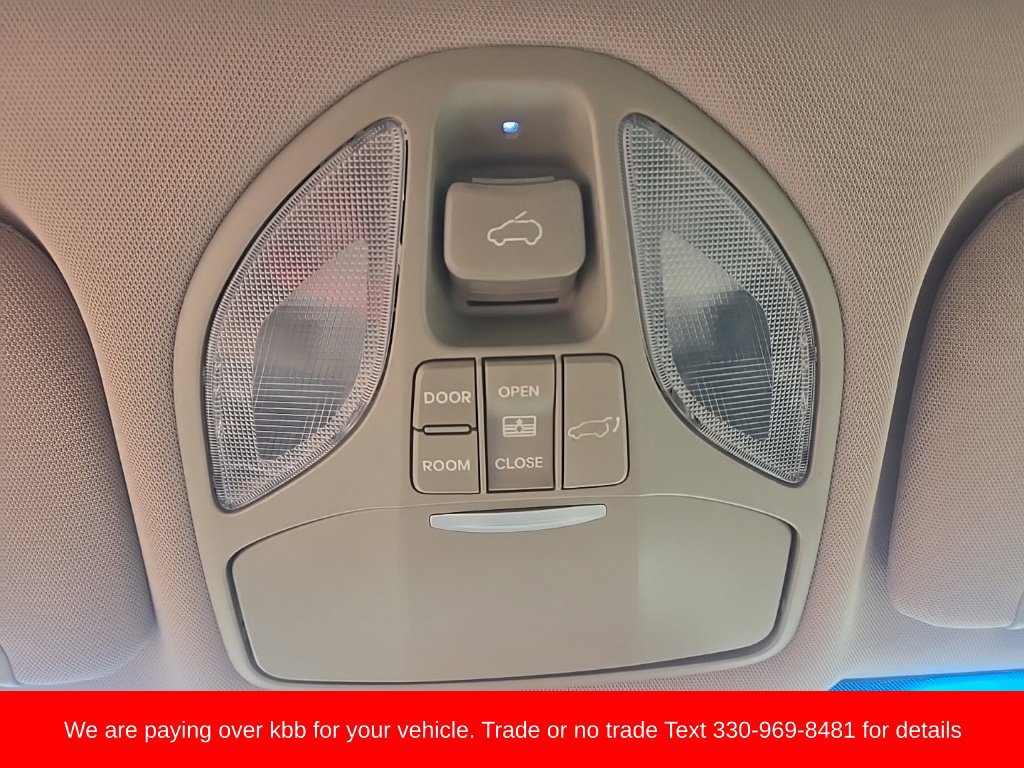 Used 2013 Hyundai Santa Fe Limited w/ Technology Pkg FWD image 22