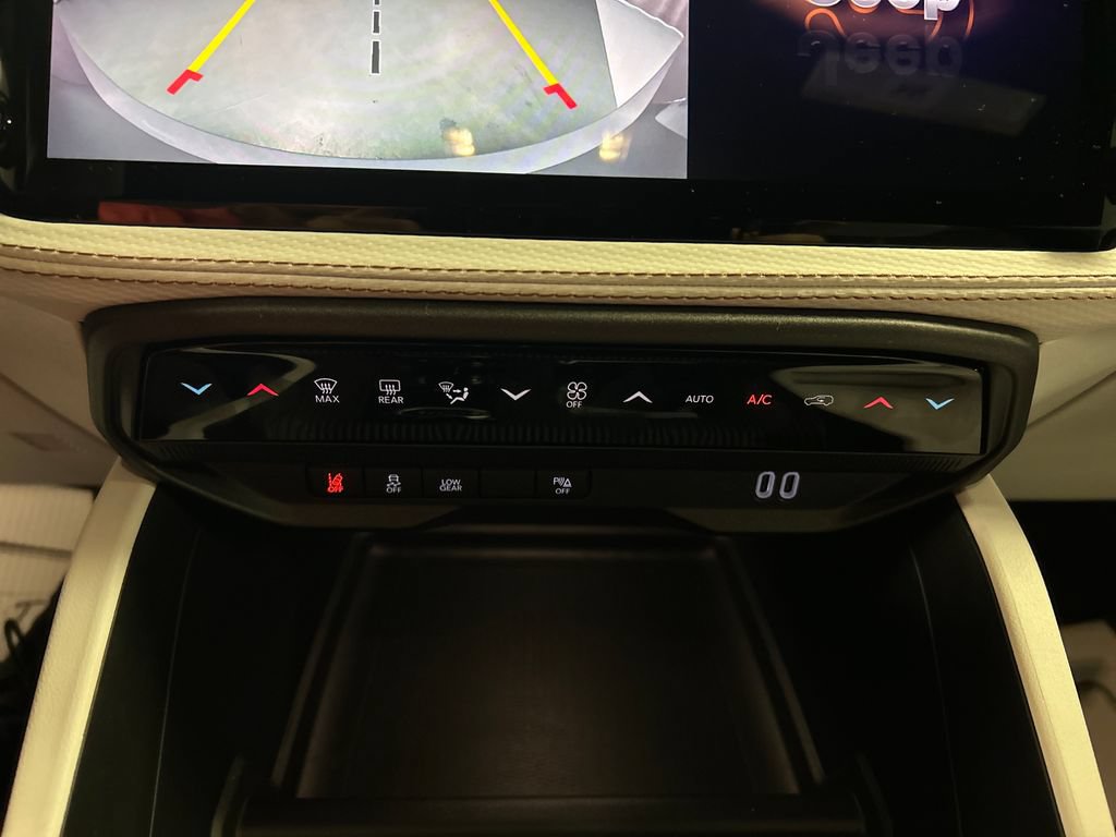 New 2026 Jeep Cherokee Limited AWD/4WD image 17