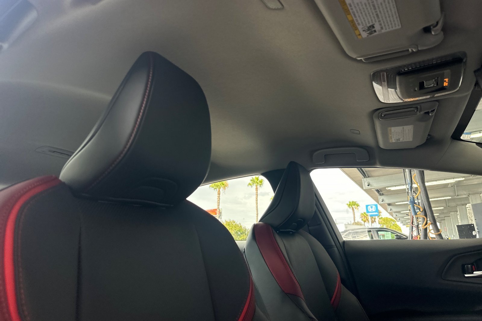 New 2026 Toyota Prius Plug-In Hybrid FWD image 15