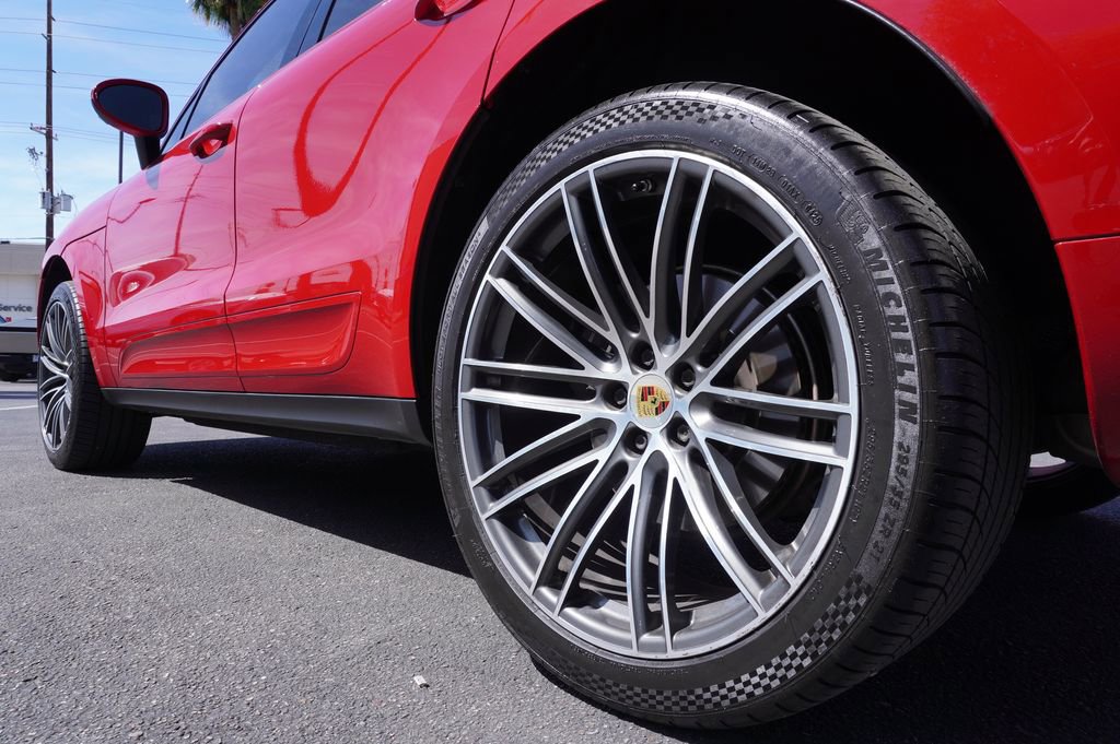 Used 2020 Porsche Macan Base image 6