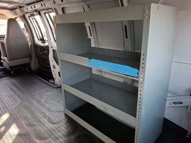 Used 2024 Chevrolet Express 2500 Extended image 25