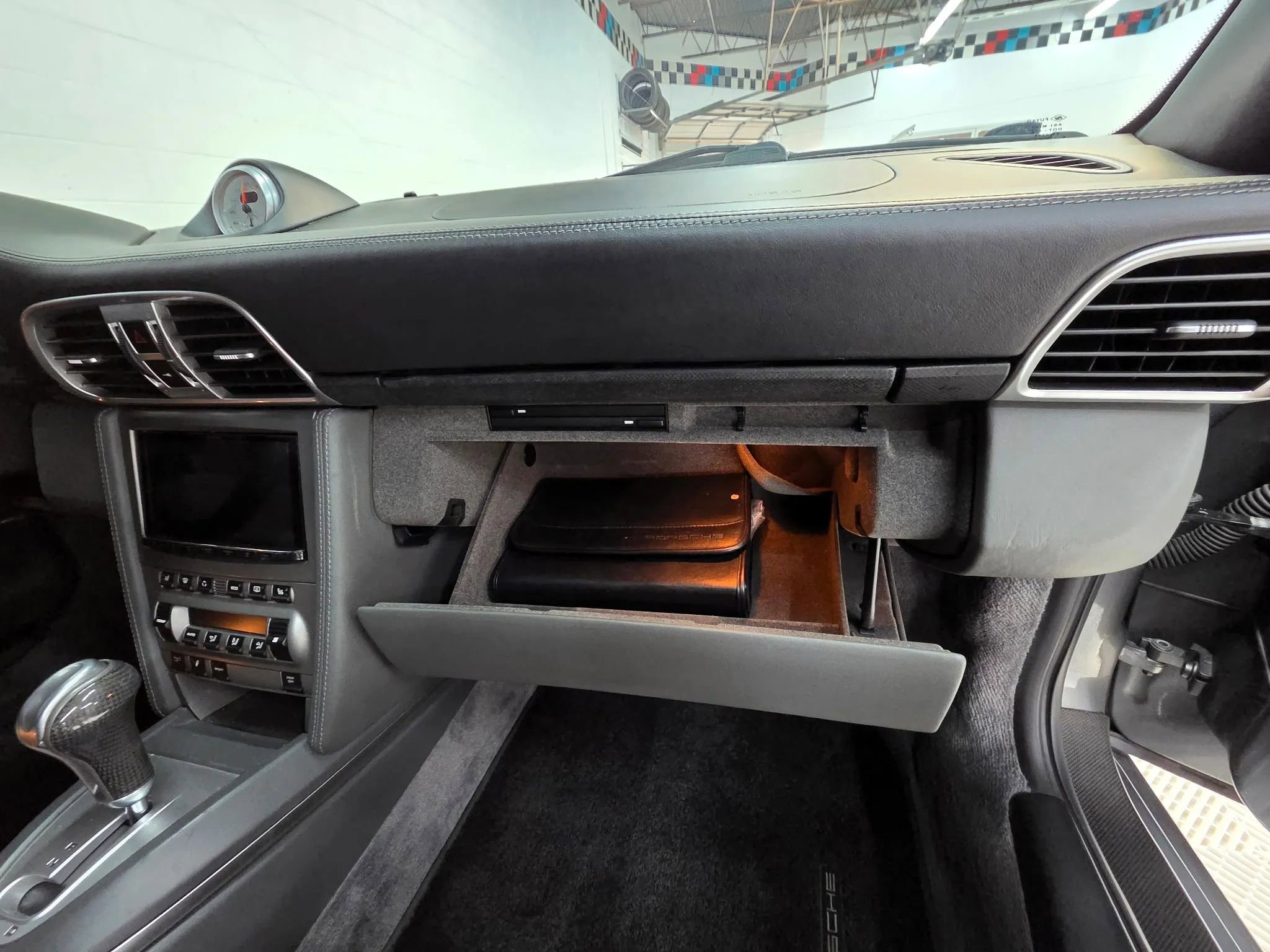 Used 2007 Porsche 911 Turbo image 17