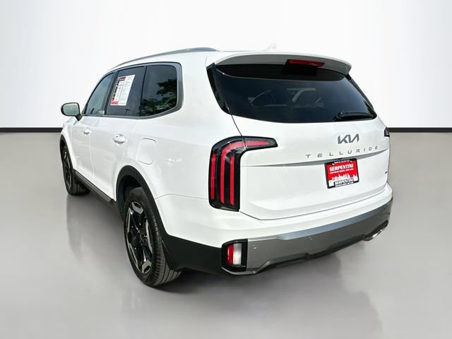 Used 2025 Kia Telluride EX w/ EX Captain's Chair Package AWD/4WD image 8