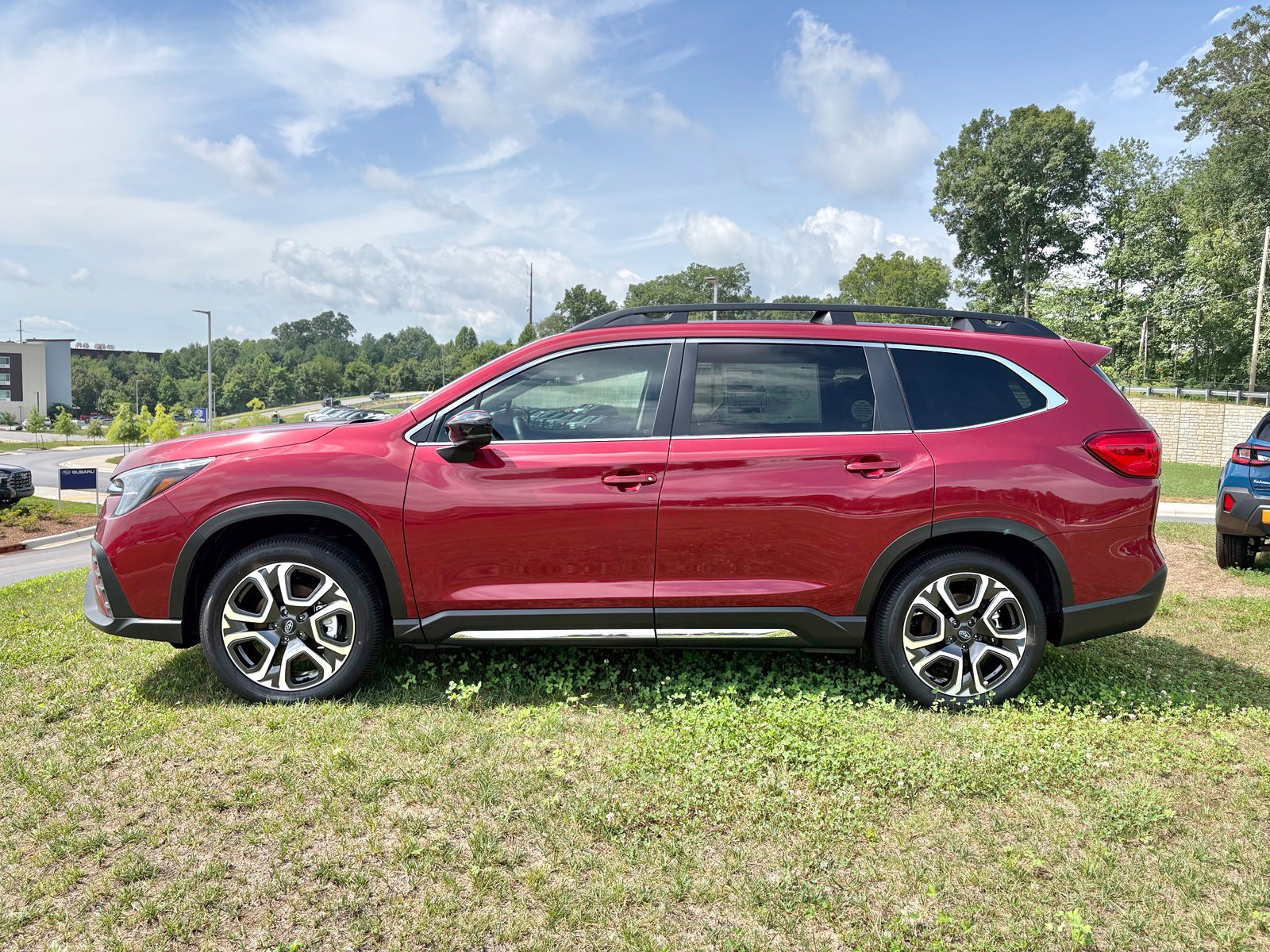 New 2026 Subaru Ascent Limited w/ Popular Package #2 AWD/4WD image 4