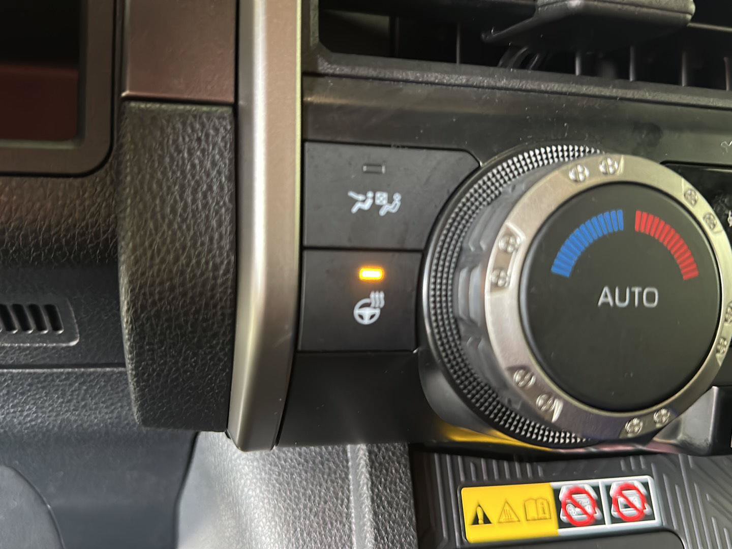 Used 2025 Toyota 4Runner TRD Sport AWD/4WD image 14