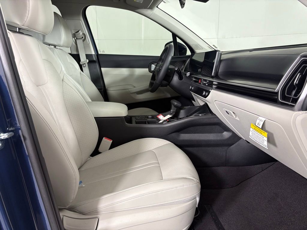 New 2026 Kia Sorento S w/ S Panoramic Sunroof Package image 13