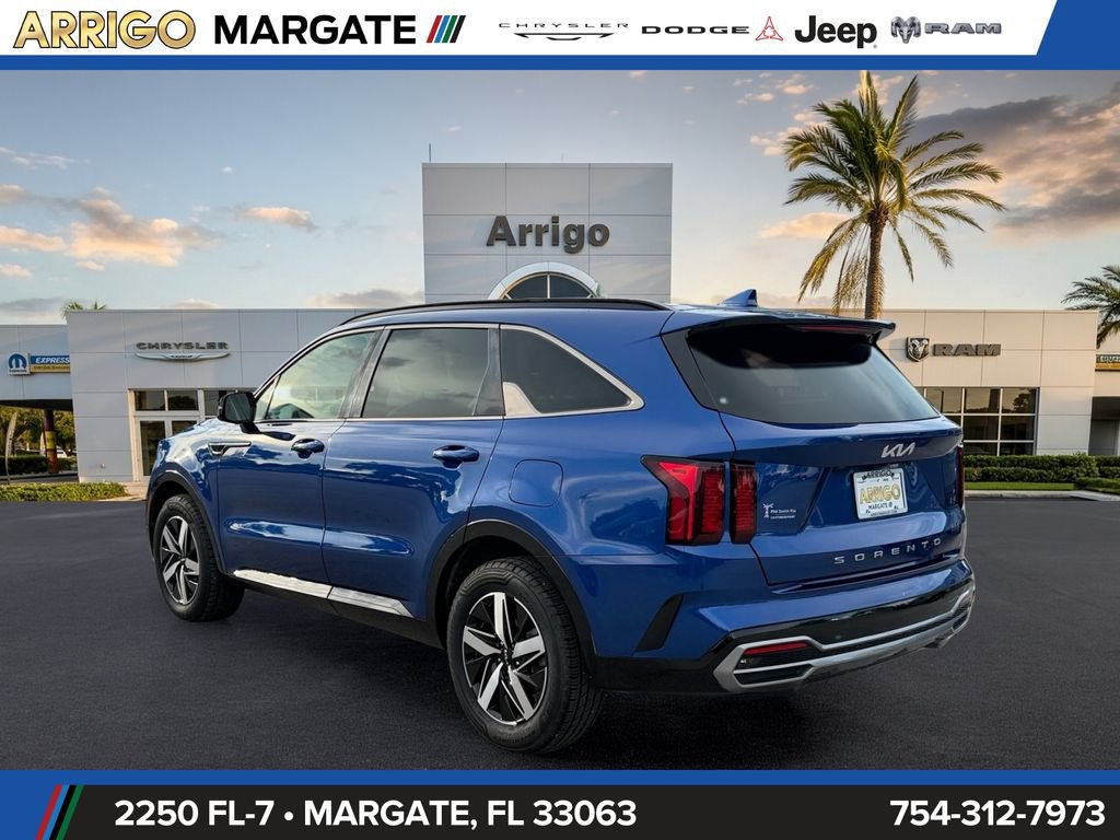 Used 2022 Kia Sorento S FWD image 5
