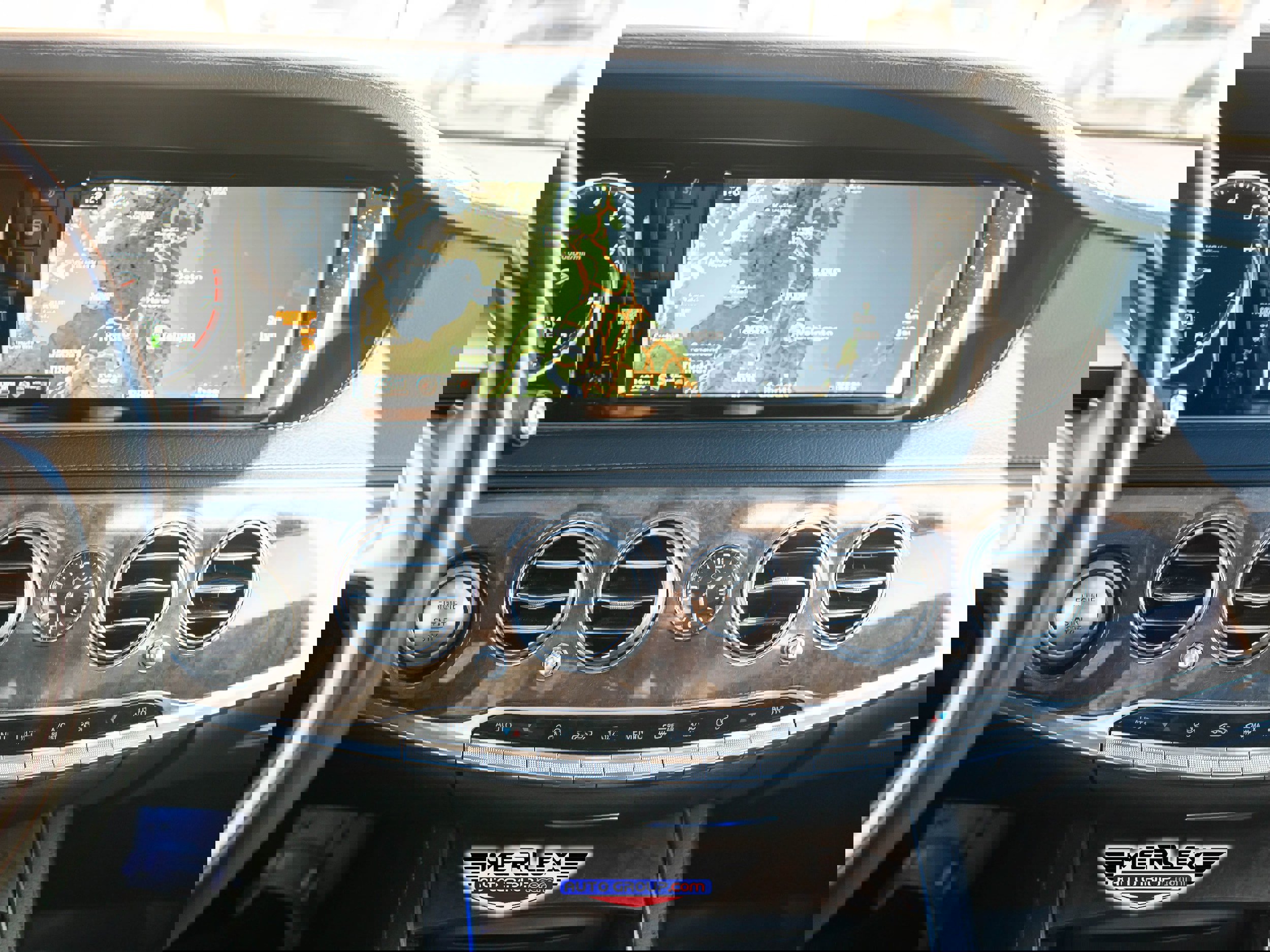 Used 2015 Mercedes-Benz S 550 Sedan w/ Premium 1 Package image 31