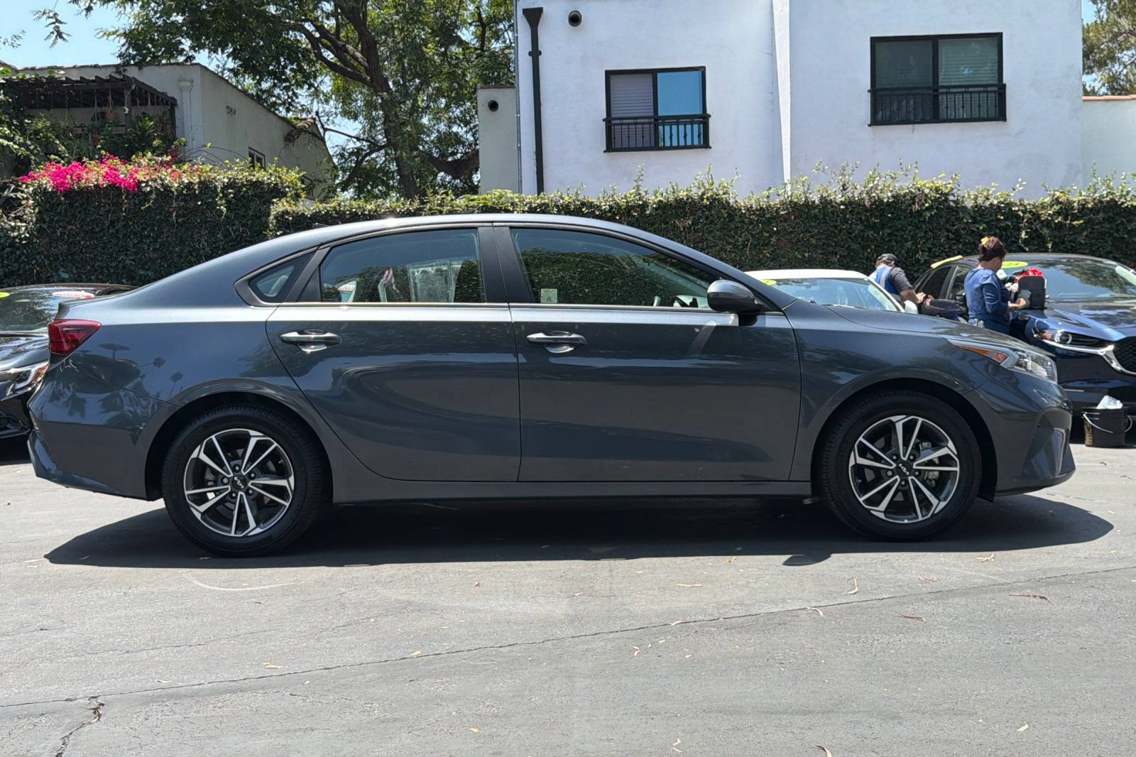 Used 2024 Kia Forte LXS FWD image 3