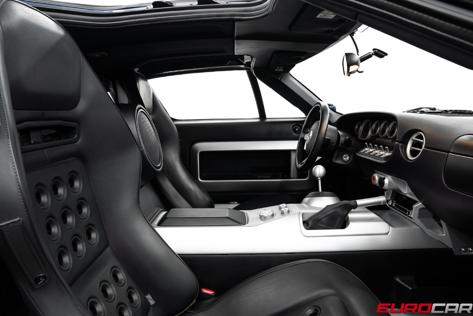 Used 2005 Ford GT RWD image 45