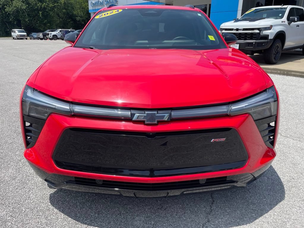 Used 2024 Chevrolet Blazer EV RS AWD/4WD image 2