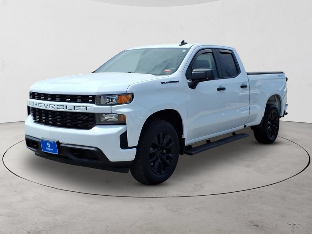 Certified 2022 Chevrolet Silverado 1500 Custom AWD/4WD image 1