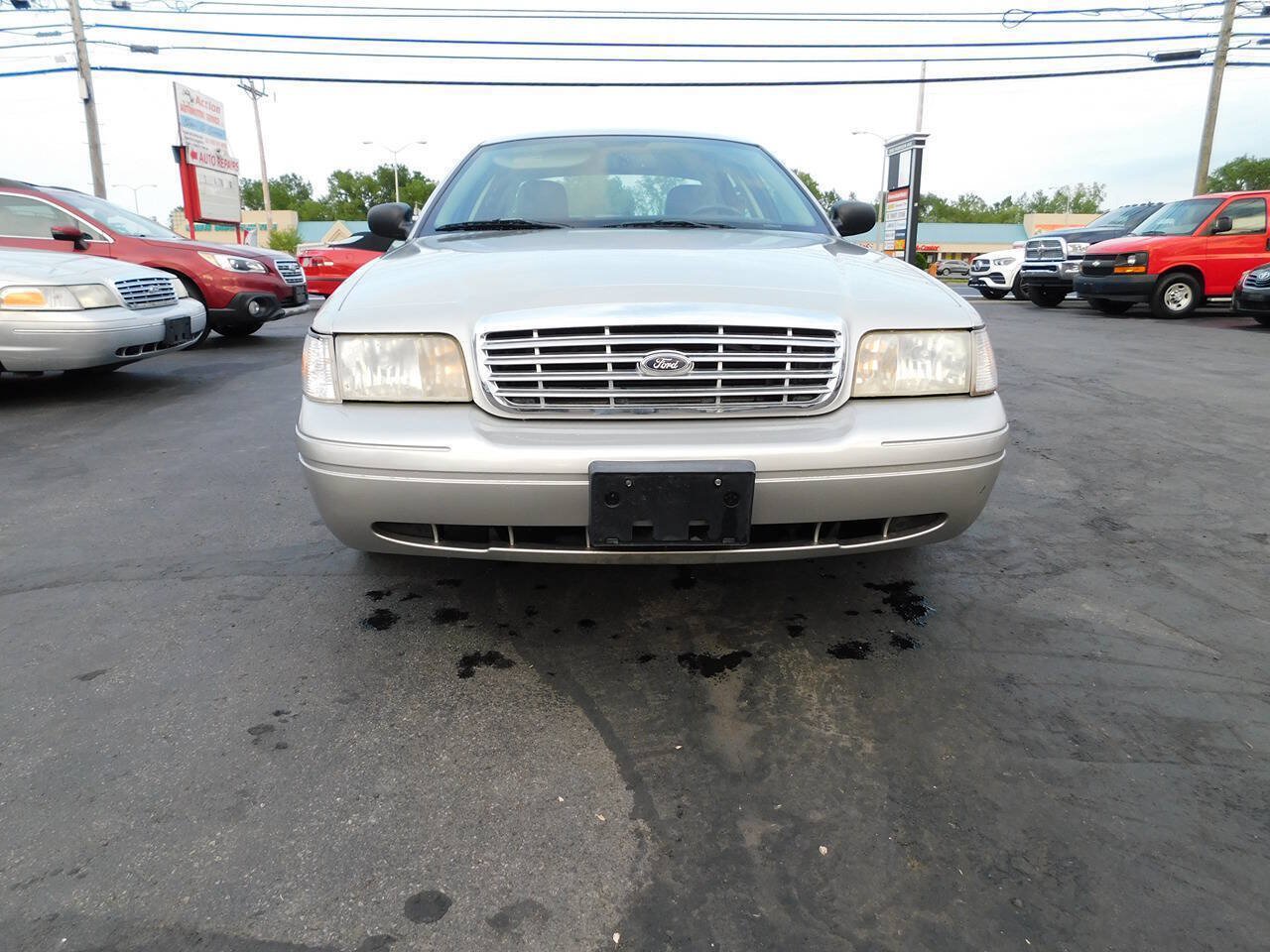 Used 2008 Ford Crown Victoria LX RWD image 4