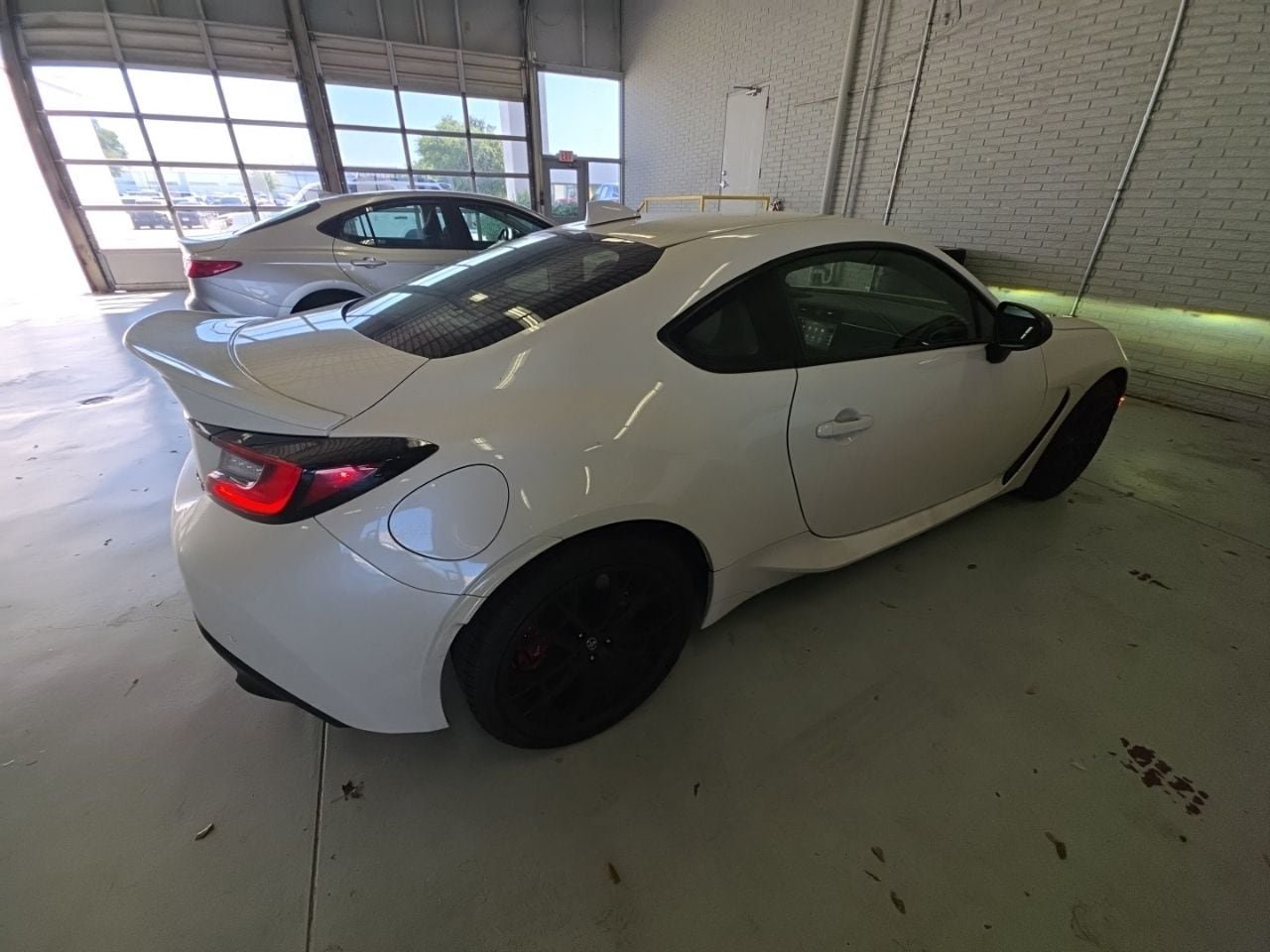 Used 2025 Toyota GR86 Premium RWD image 4