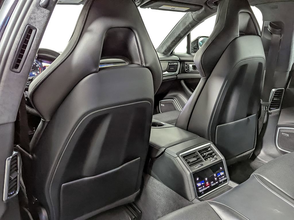 Used 2021 Porsche Panamera GTS image 47
