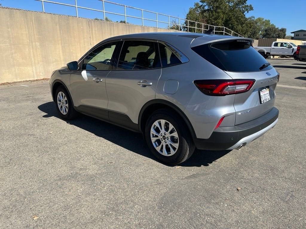 Used 2024 Ford Escape Active w/ Tech Pack #2 image 3