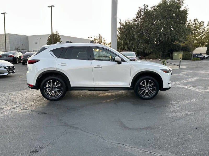 Used 2018 MAZDA CX-5 Grand Touring w/ Premium Package image 4