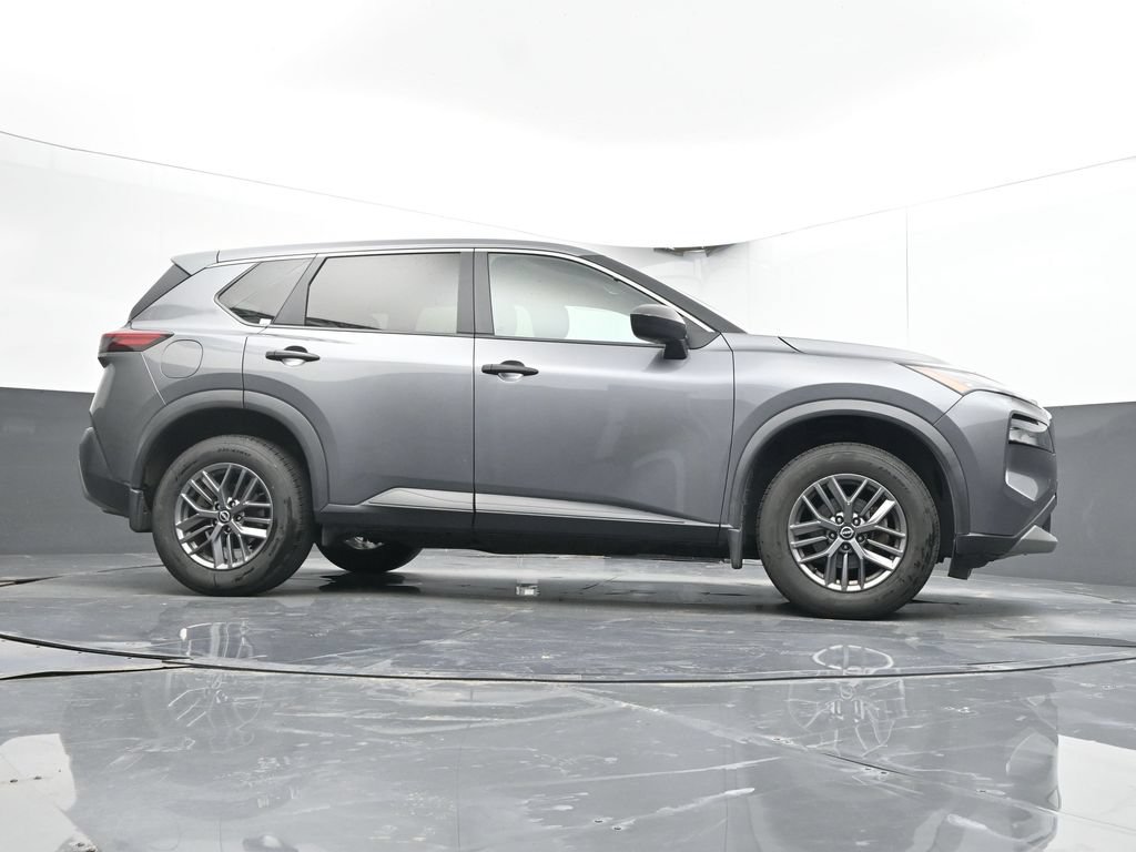 Used 2023 Nissan Rogue S AWD/4WD image 34