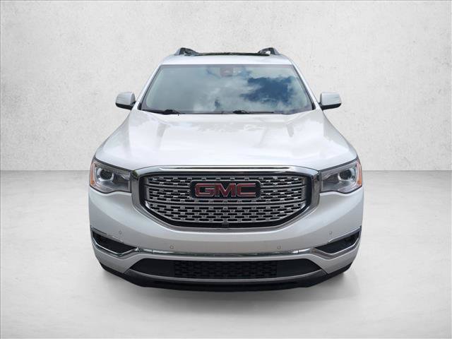 Used 2017 GMC Acadia Denali w/ Technology Package FWD image 2