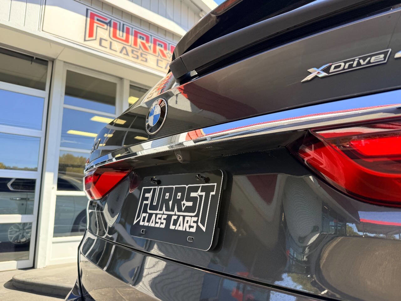 Used 2020 BMW X7 xDrive40i w/ Luxury Seating Package image 9