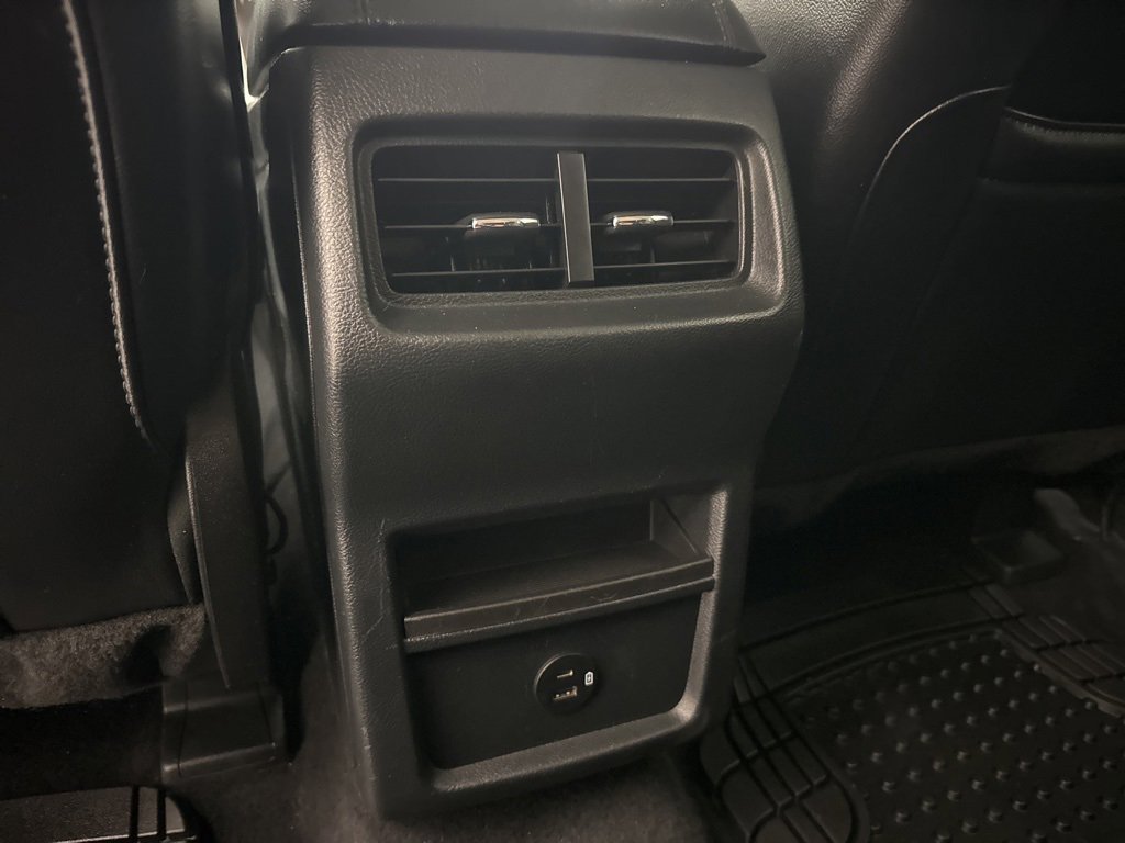 Used 2021 Ford Edge SEL image 36