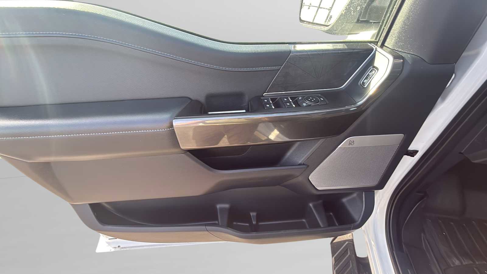 Used 2022 Ford F150 XLT w/ Equipment Group 302A High image 14