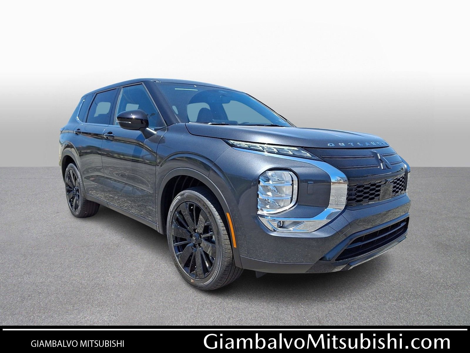 New 2026 Mitsubishi Outlander LE