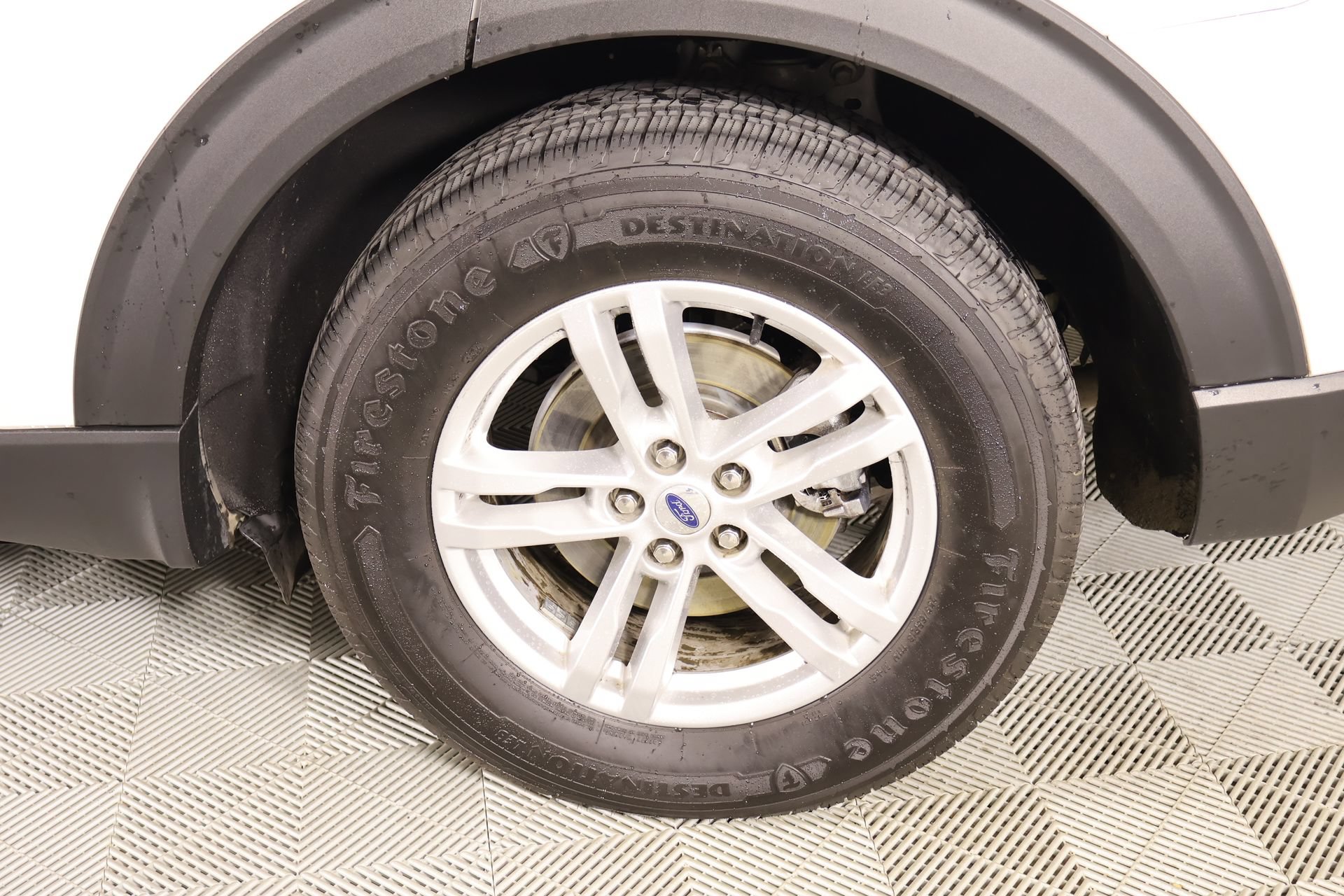 Used 2023 Ford Explorer XLT RWD image 19