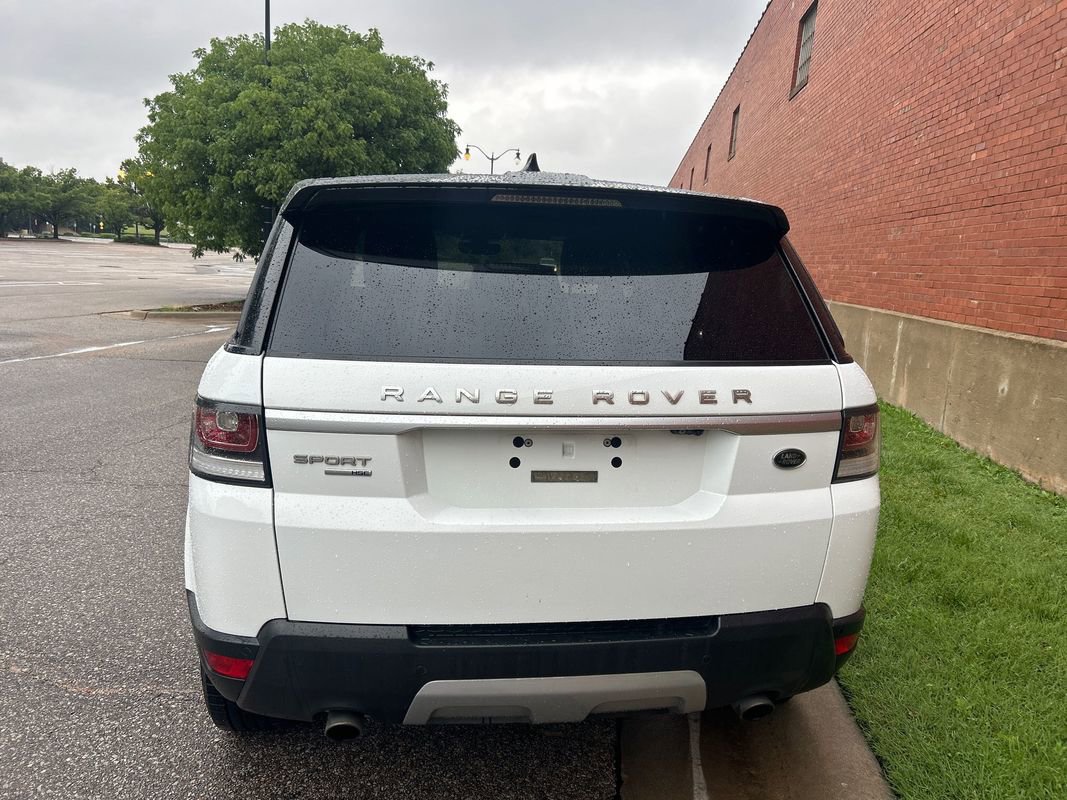 Used 2017 Land Rover Range Rover Sport HSE image 3