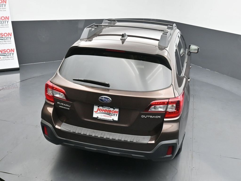 Used 2019 Subaru Outback 2.5i Premium image 16