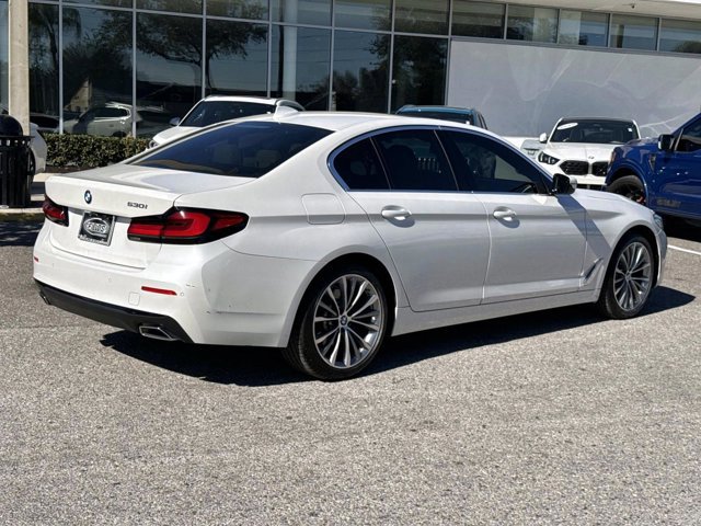 Certified 2022 BMW 530i 530i w/ Executive Package image 3