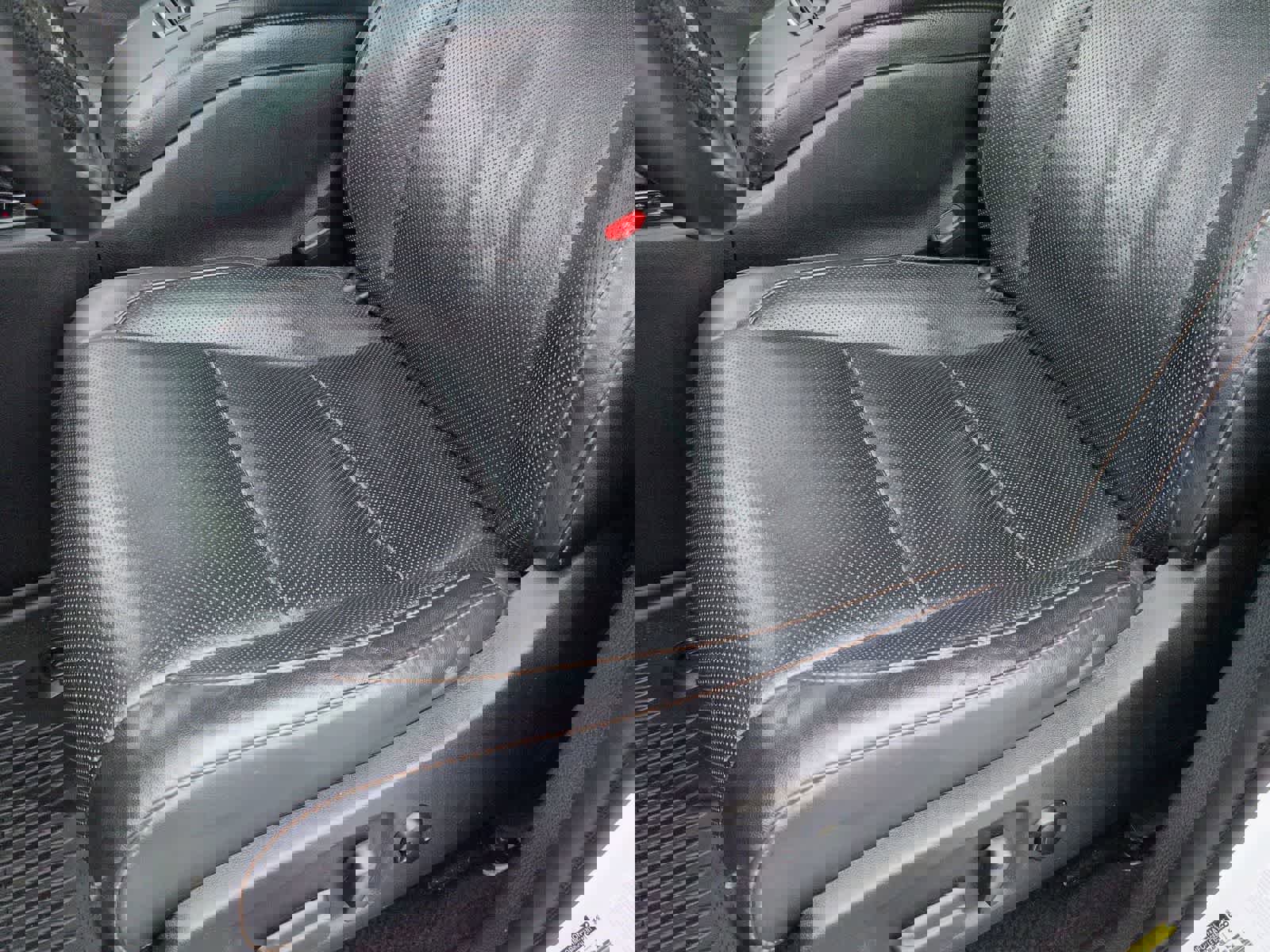 Used 2019 Toyota Highlander Limited image 16