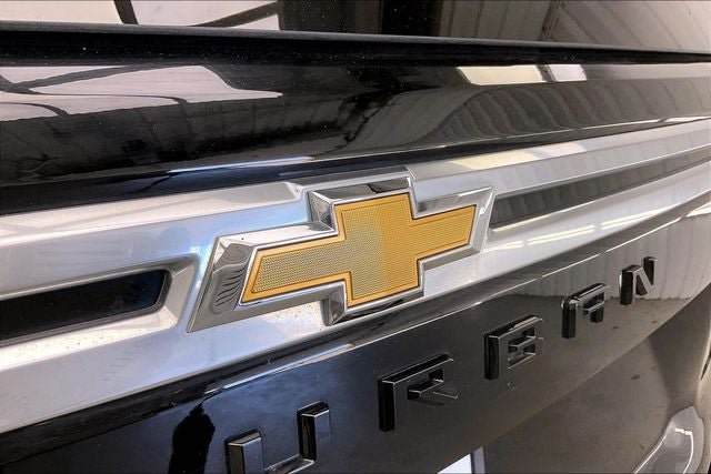 Used 2021 Chevrolet Suburban High Country w/ Premium Package AWD/4WD image 32