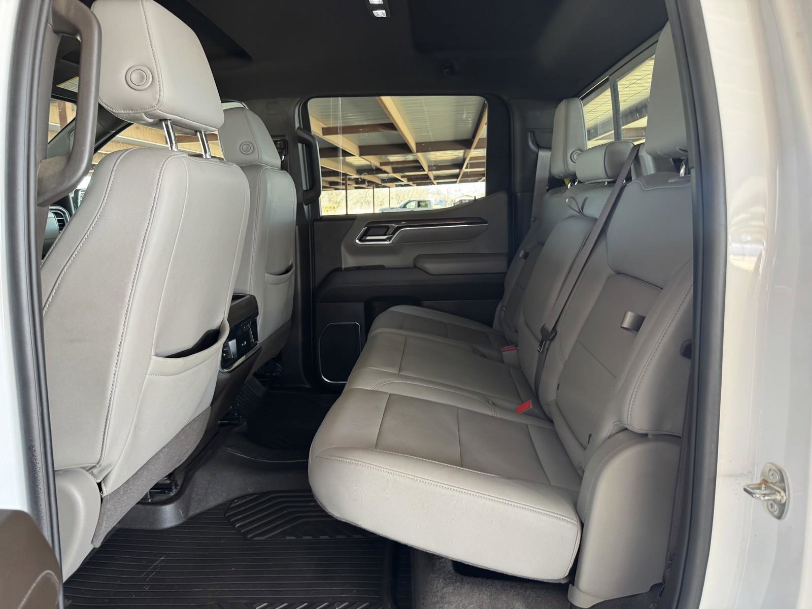 Used 2024 Chevrolet Silverado 1500 LTZ image 28