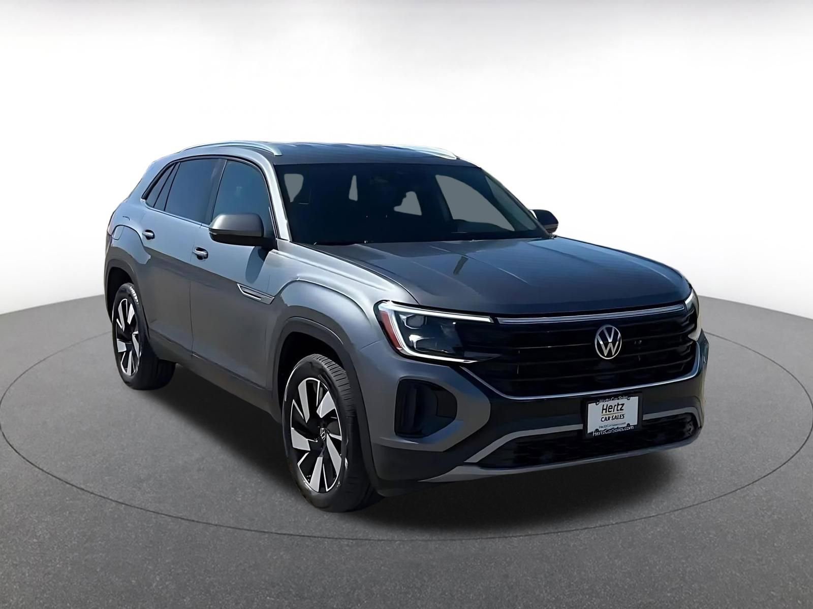Used 2025 Volkswagen Atlas Cross Sport SE image 3