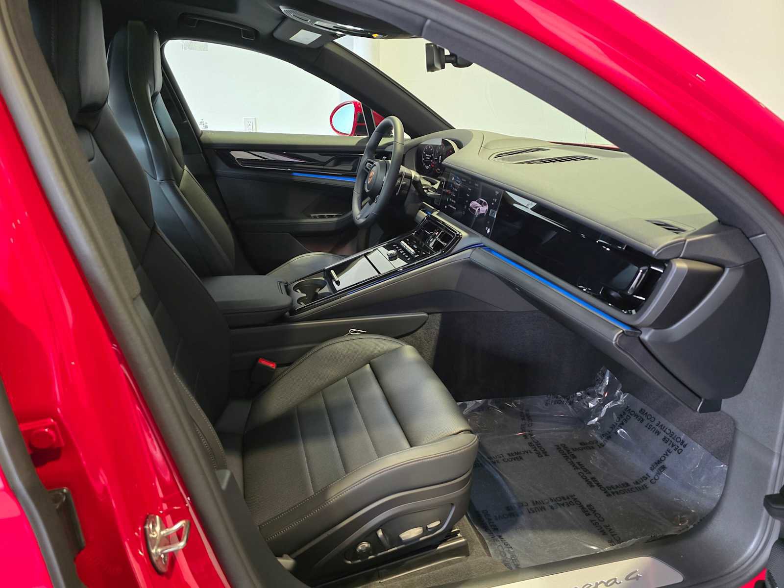 New 2025 Porsche Panamera 4 image 13