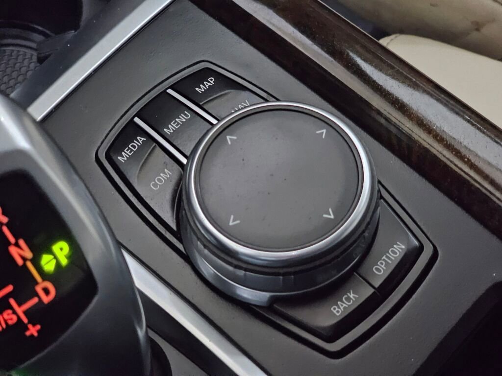 Used 2017 BMW X5 xDrive40e image 30