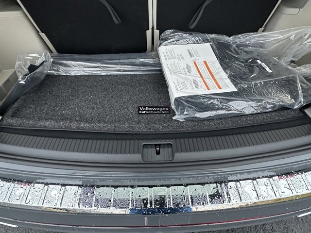 New 2026 Volkswagen Atlas SEL Premium R-Line image 18