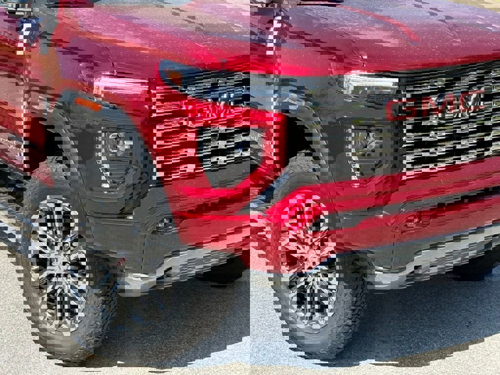 New 2026 GMC Canyon Denali image 6