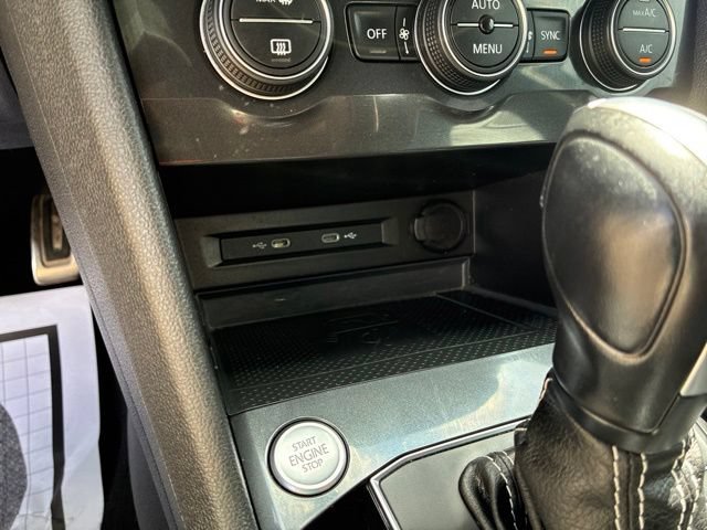 Used 2021 Volkswagen Tiguan SE R-Line AWD/4WD image 26