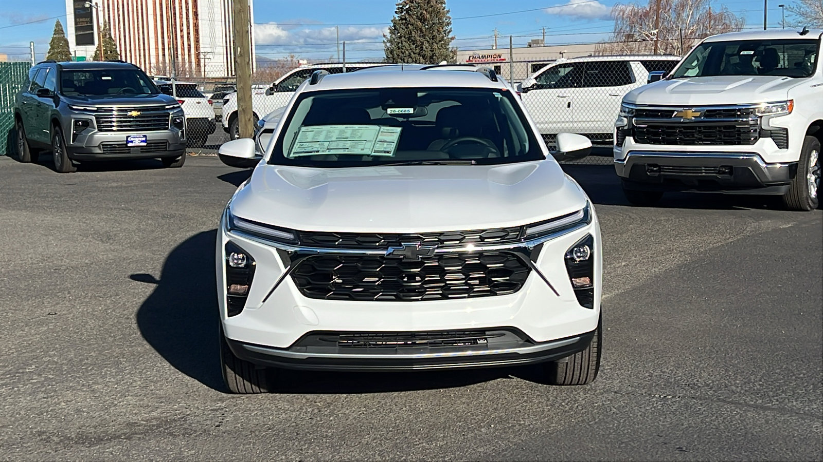 New 2026 Chevrolet Trax LT w/ LT Convenience Package FWD image 2