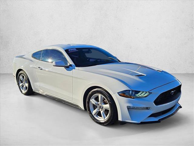 Used 2018 Ford Mustang Coupe image 3