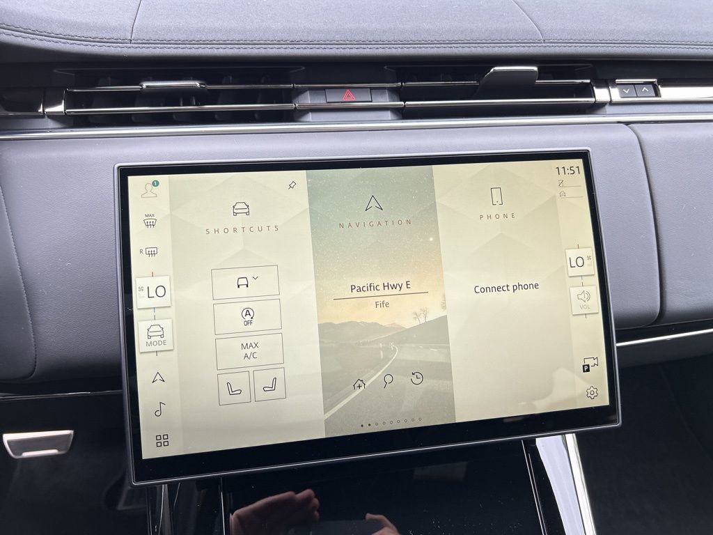 New 2025 Land Rover Range Rover Sport Dynamic SE image 25