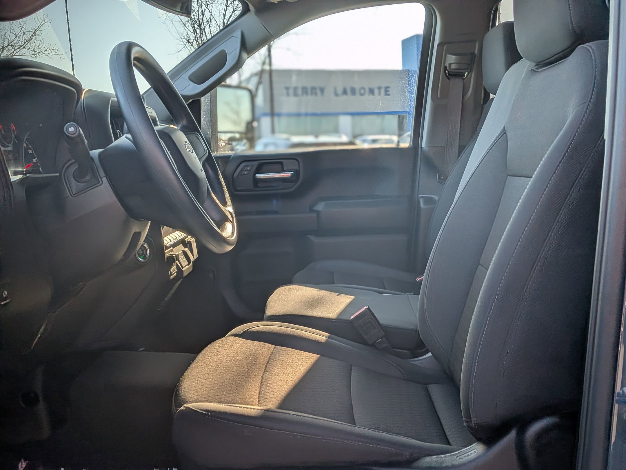 Certified 2025 Chevrolet Silverado 2500 Custom w/ Custom Value Package image 16