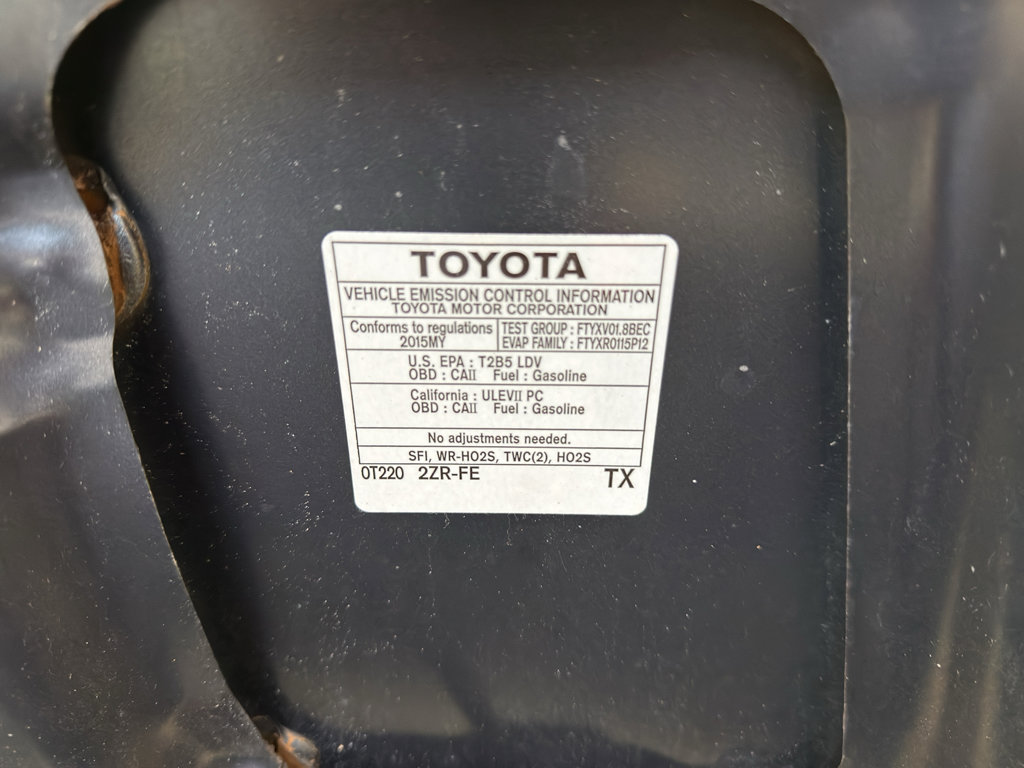Used 2015 Toyota Corolla LE image 32