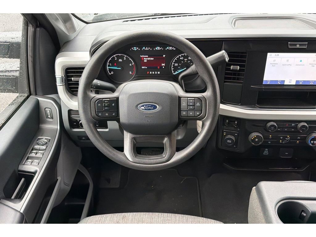 Used 2025 Ford F350 XLT image 16
