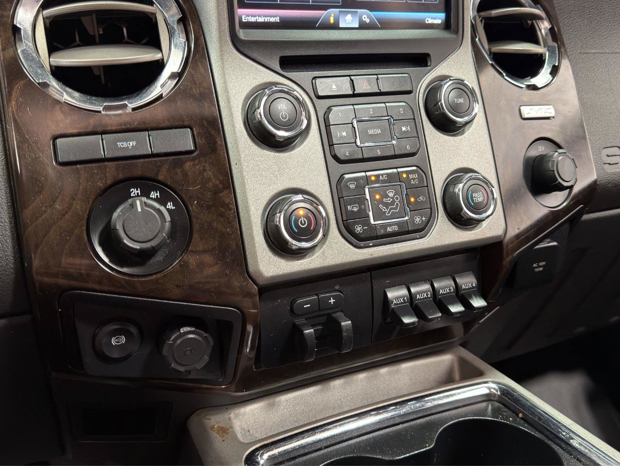 Used 2016 Ford F450 Platinum AWD/4WD image 22